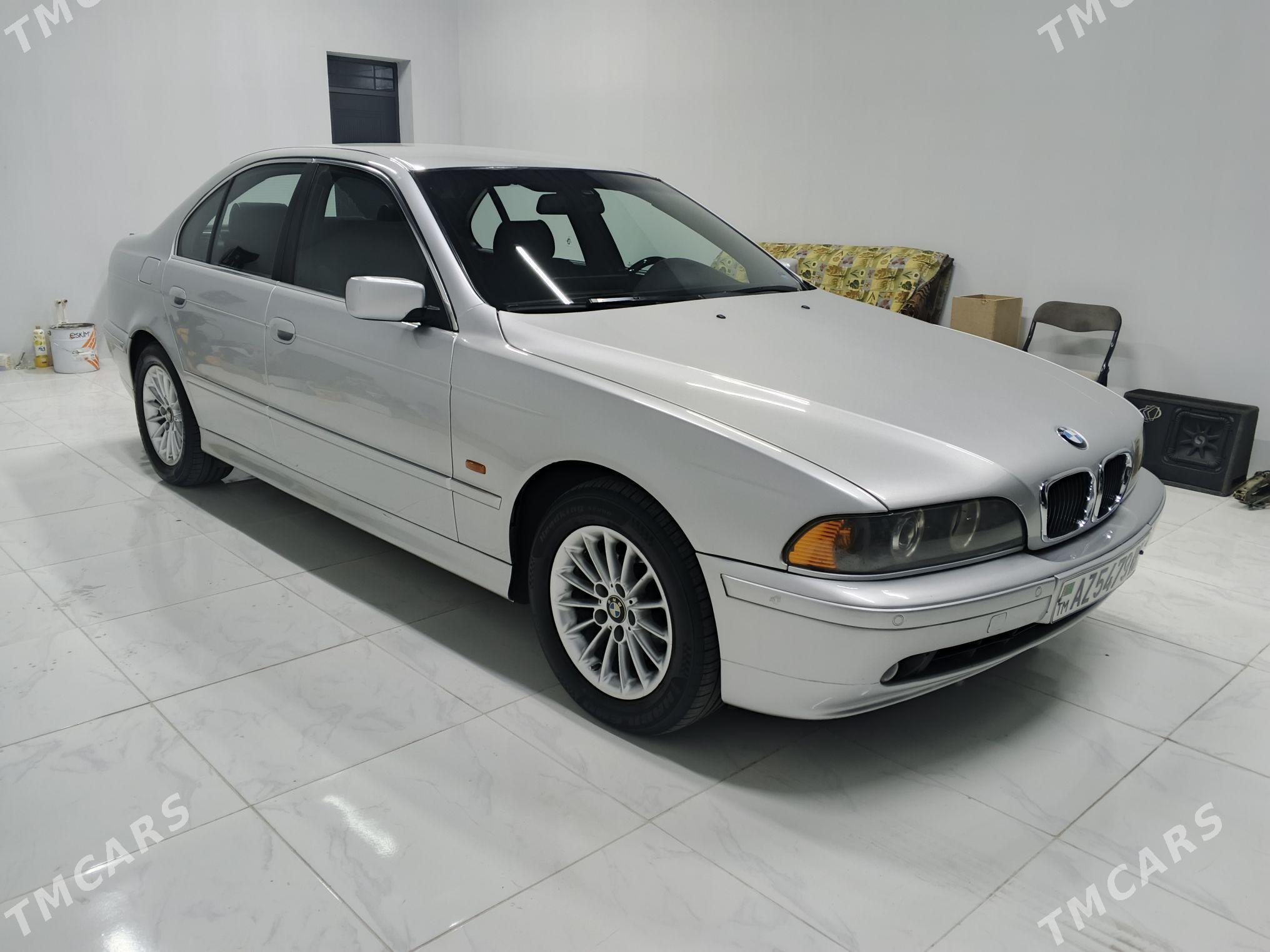 BMW E39 2002 - 125 000 TMT - Балканабат - img 5