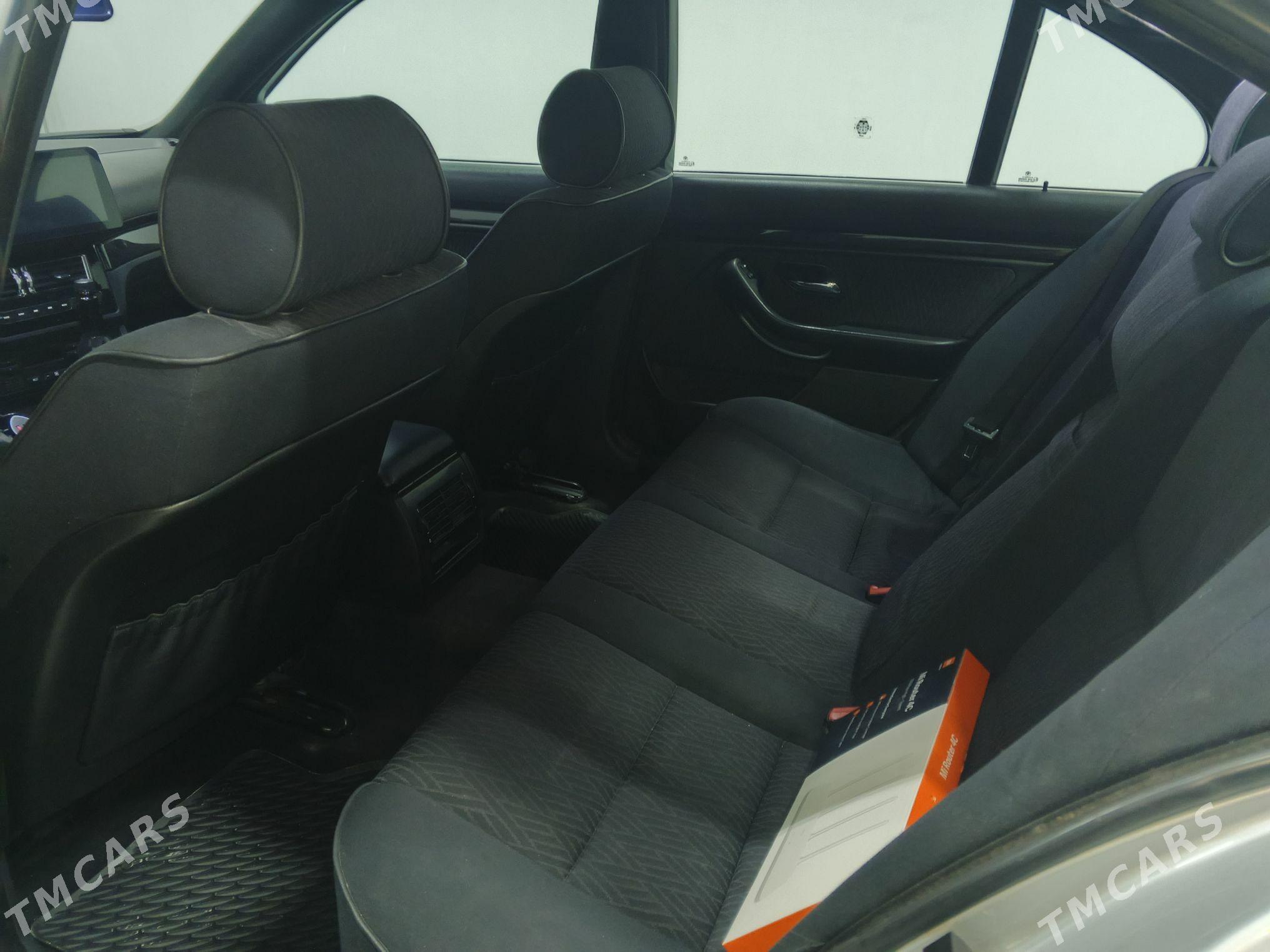 BMW E39 2002 - 125 000 TMT - Балканабат - img 10