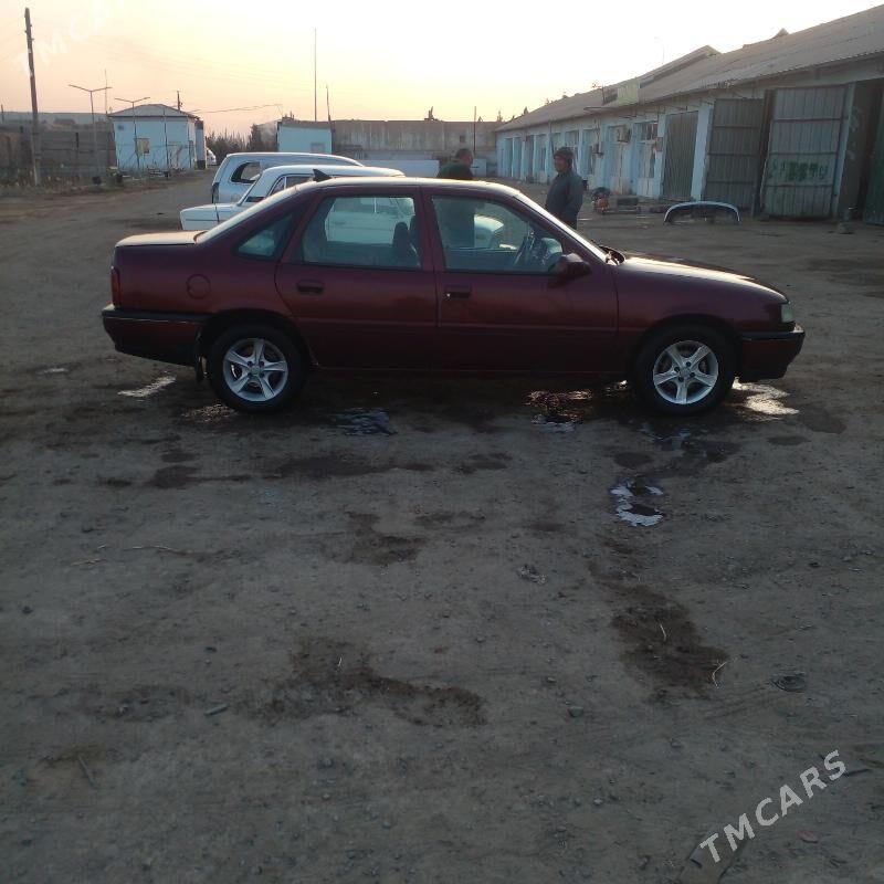 Opel Vectra 1990 - 32 000 TMT - Şabat etr. - img 2