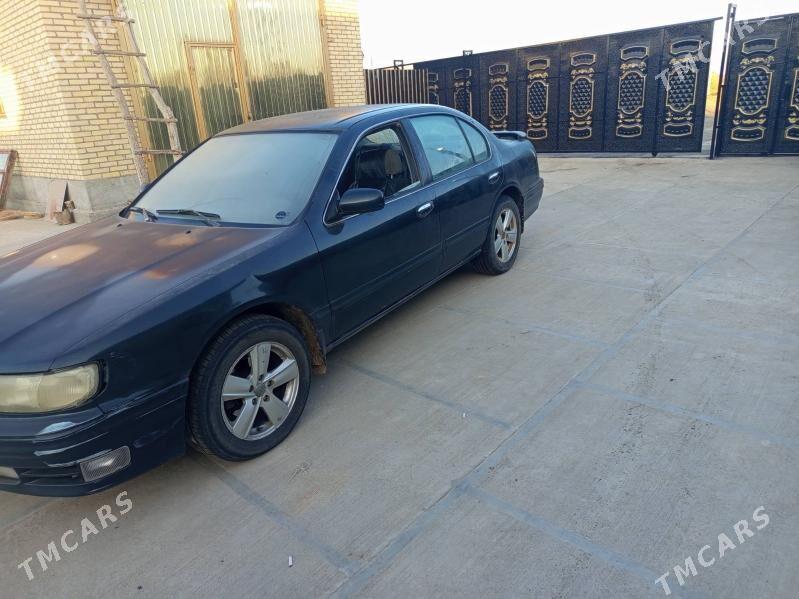 Nissan Cefiro 1994 - 65 000 TMT - Дянев - img 3