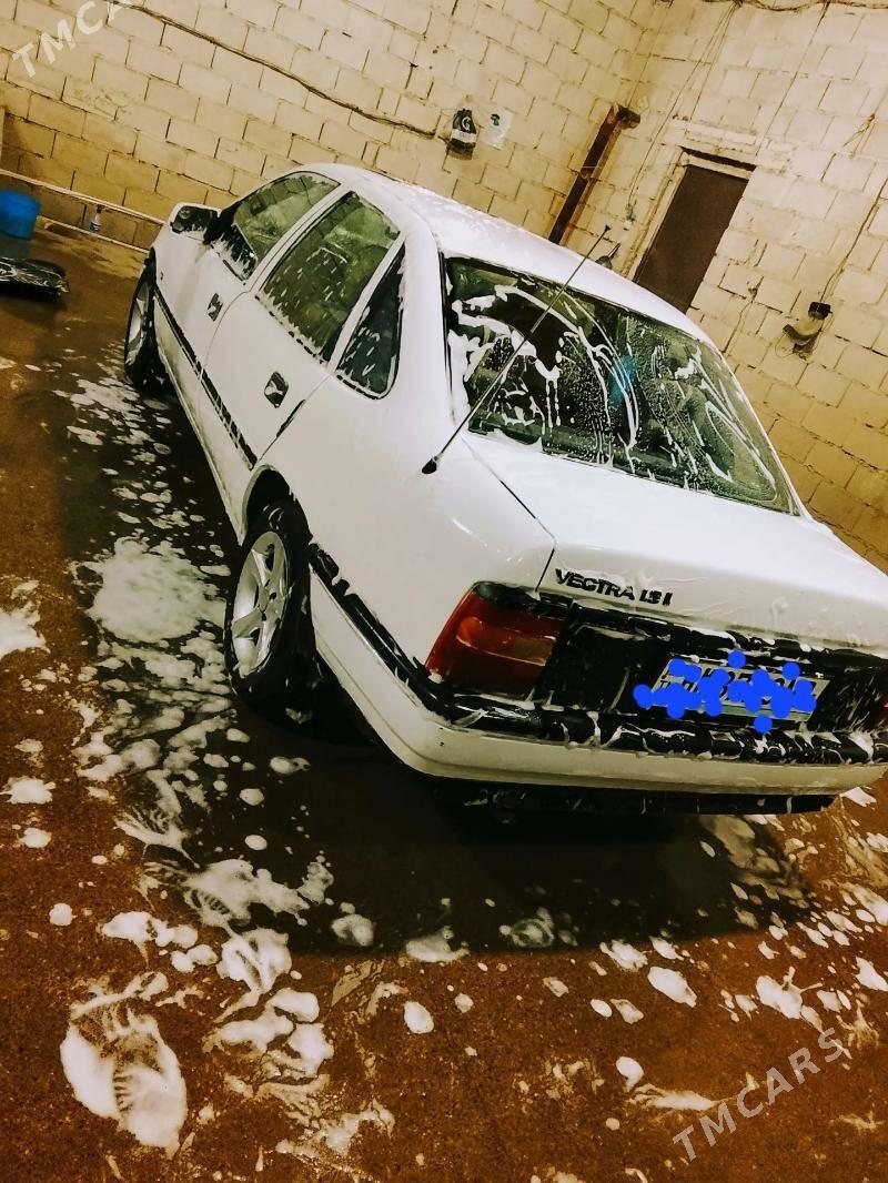 Opel Vectra 1992 - 40 000 TMT - Wekilbazar - img 3