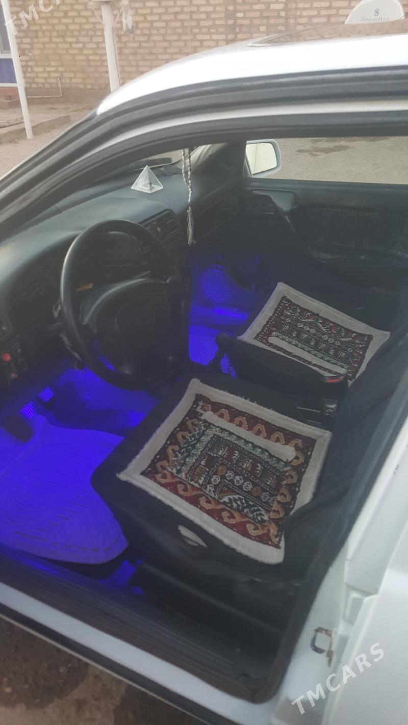 Opel Vectra 1993 - 43 000 TMT - Sarahs - img 3