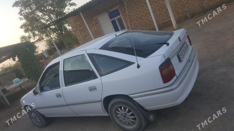 Opel Vectra 1993 - 43 000 TMT - Sarahs - img 6