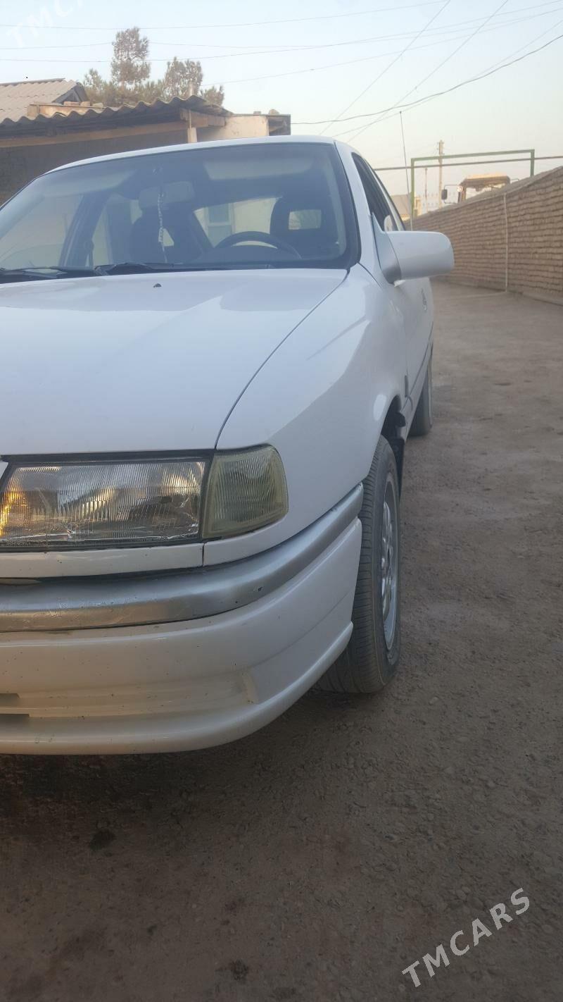Opel Vectra 1993 - 43 000 TMT - Sarahs - img 4