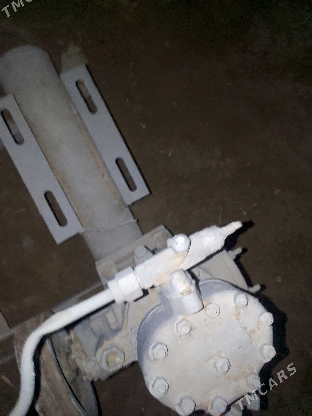 kompressor компрессор - Şabat etr. - img 3