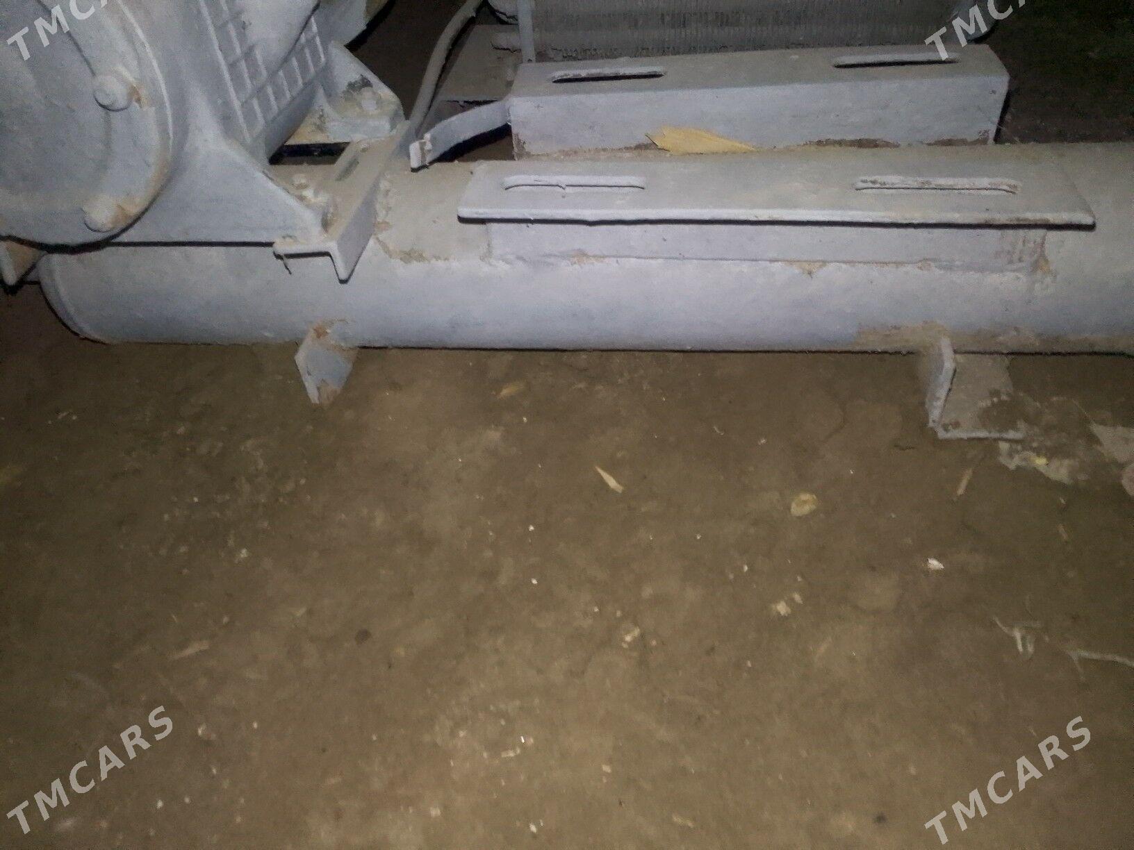 kompressor компрессор - Şabat etr. - img 6