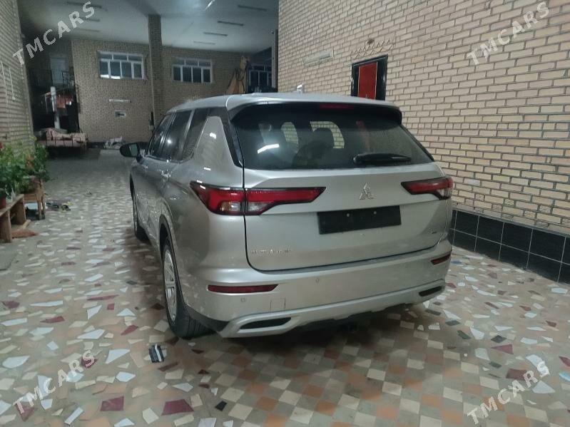 Mitsubishi Outlander 2023 - 340 000 TMT - Gazojak - img 2