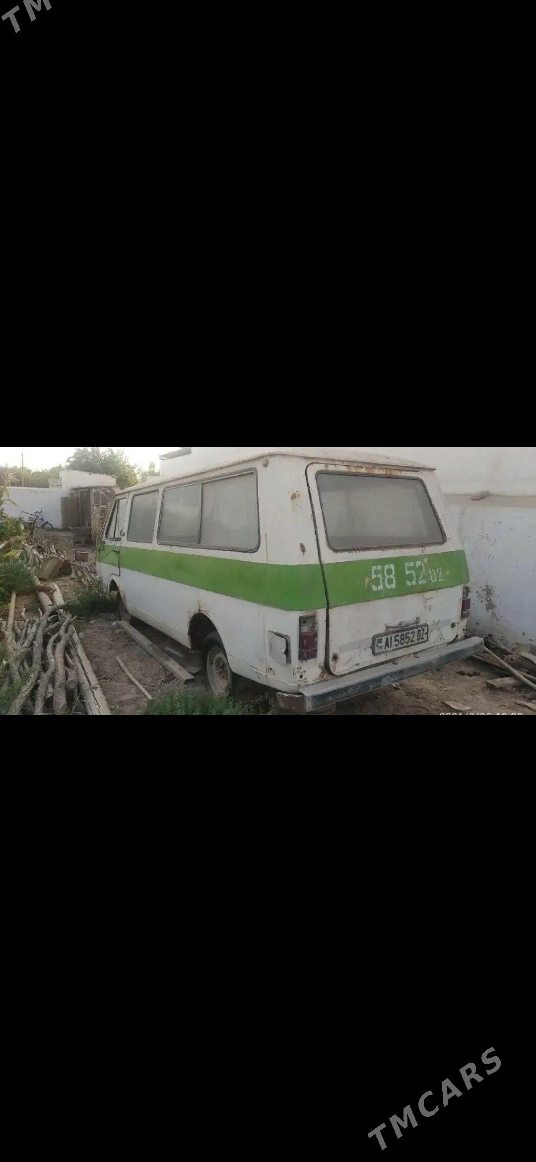 RAF 2203 1985 - 6 000 TMT - Дашогуз - img 1