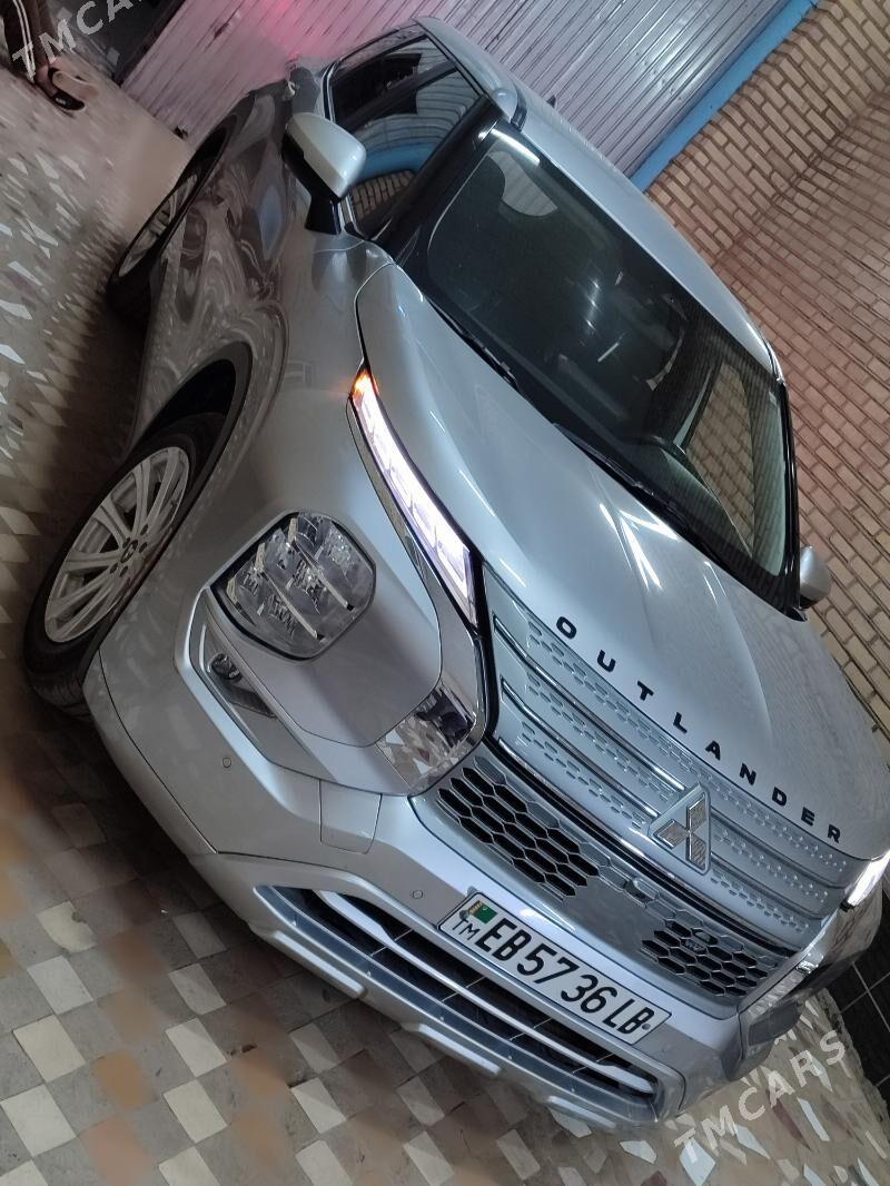 Mitsubishi Outlander 2023 - 340 000 TMT - Gazojak - img 3
