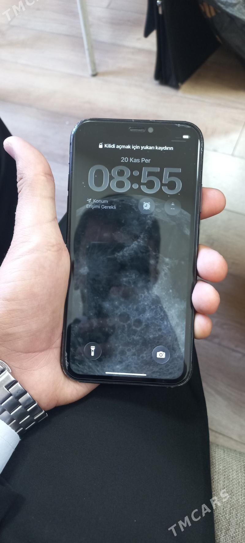 IPhone 11 - Büzmeýin - img 4