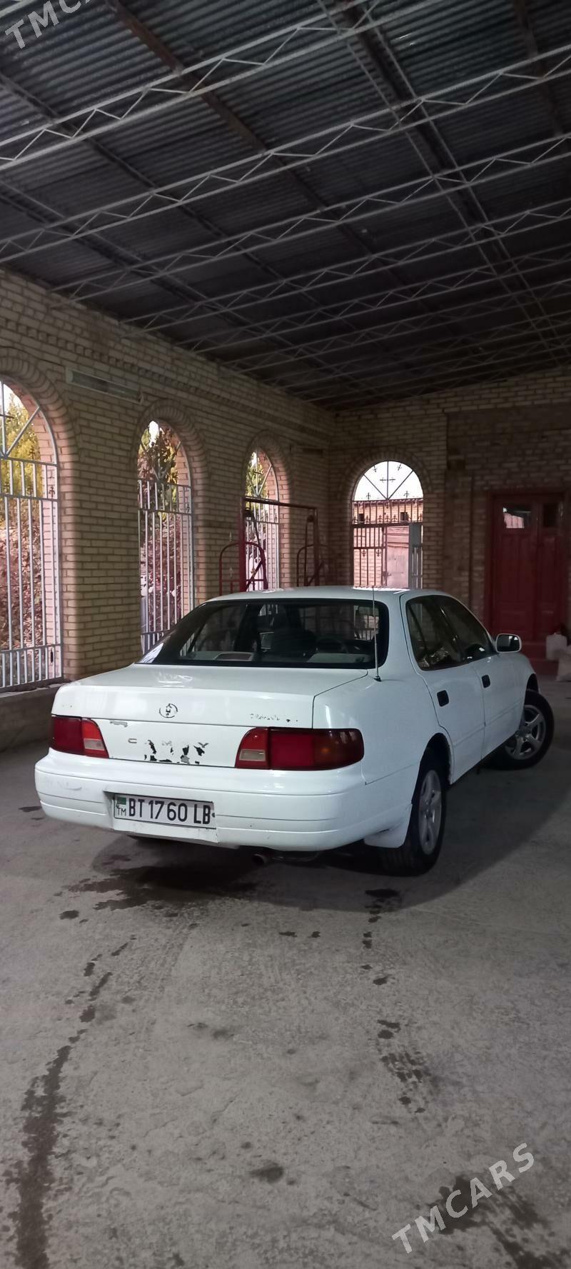 Toyota Camry 1994 - 72 000 TMT - Туркменабат - img 2