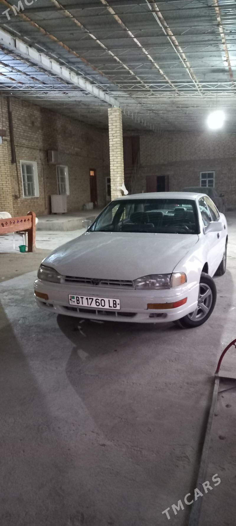 Toyota Camry 1994 - 72 000 TMT - Туркменабат - img 3