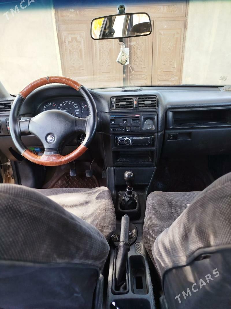 Opel Vectra 1992 - 50 000 TMT - Gurbansoltan Eje - img 9