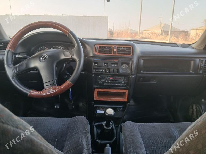 Opel Vectra 1993 - 45 000 TMT - Шабатский этрап - img 5