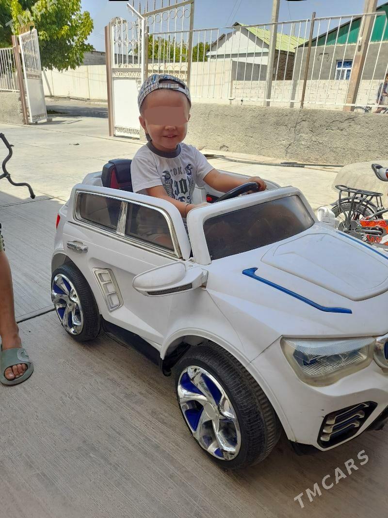 Mercedes-Benz - Büzmeýin - img 3