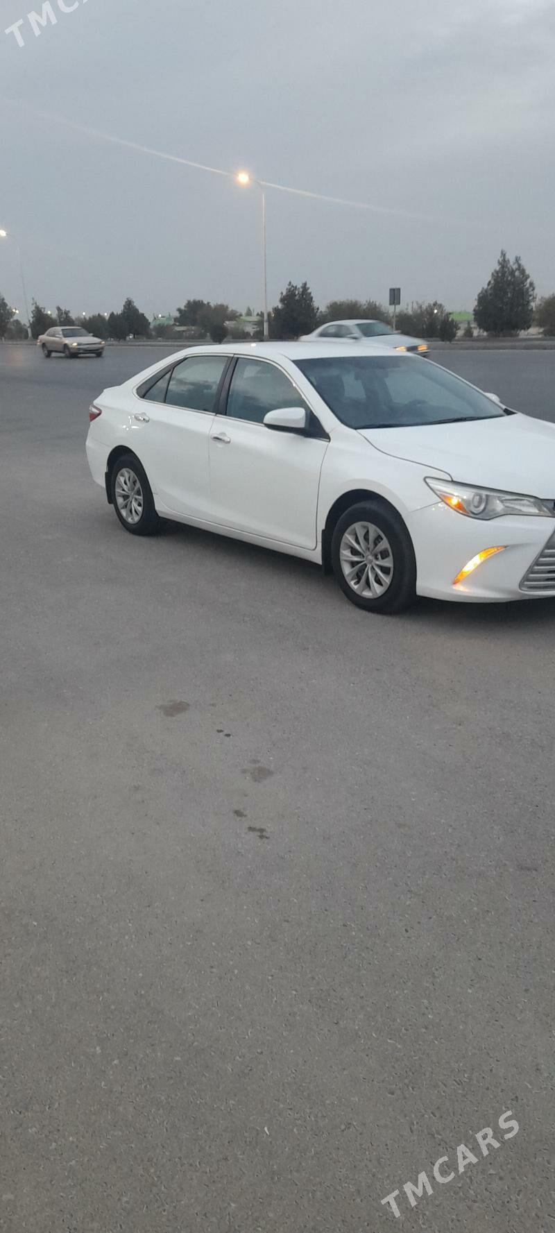 Toyota Camry 2015 - 240 000 TMT - Бузмеин - img 3