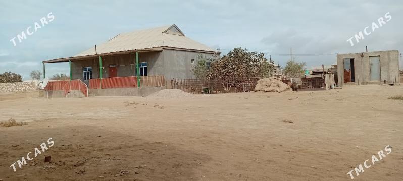 satlyk jaý ekerem pyrçal - Esenguly - img 1