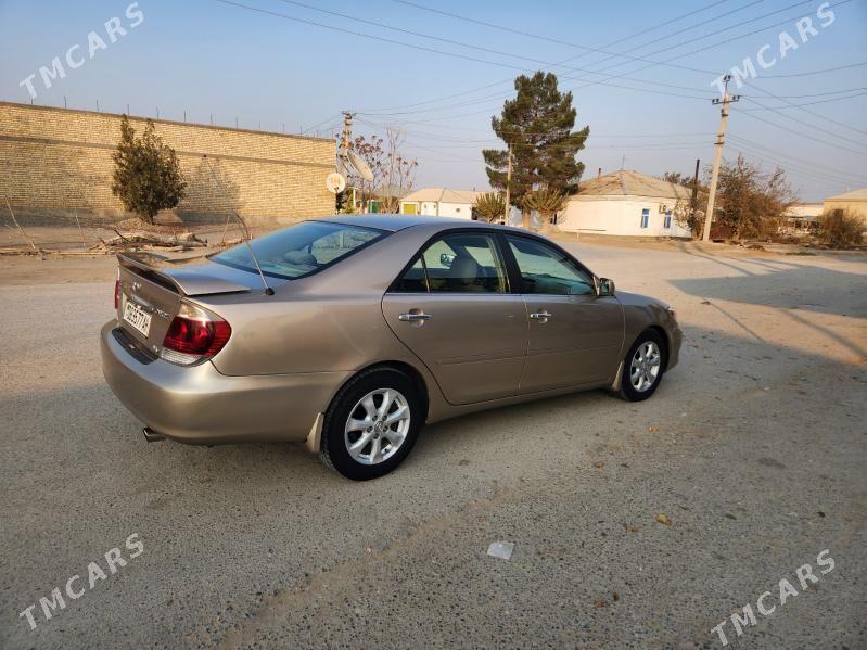 Toyota Camry 2003 - 185 000 TMT - Гёкдепе - img 2
