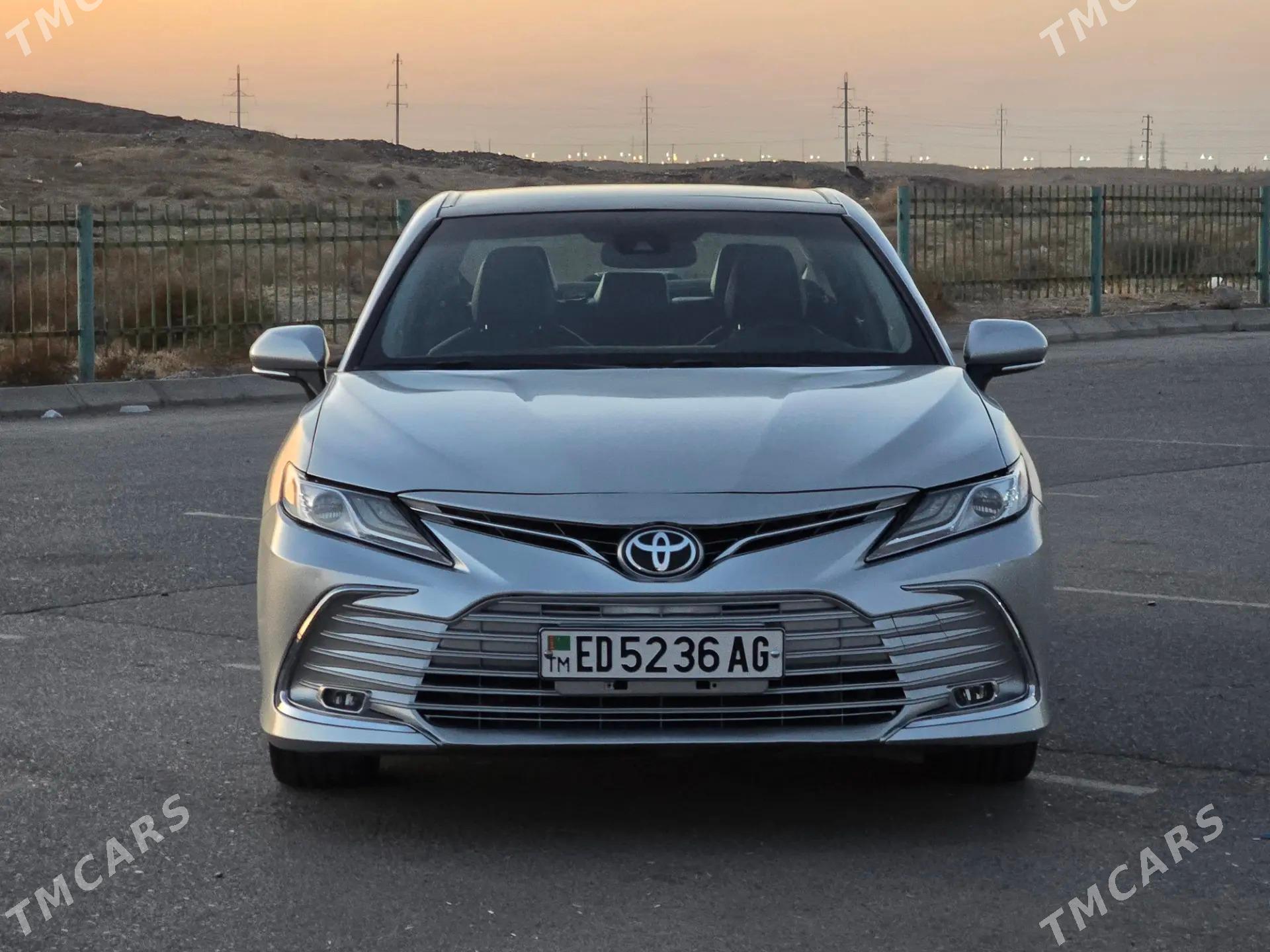 Toyota Camry 2018 - 350 000 TMT - Ашхабад - img 10