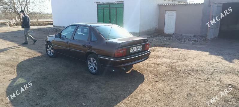 Opel Vectra 1993 - 32 000 TMT - Гурбансолтан Едже - img 3