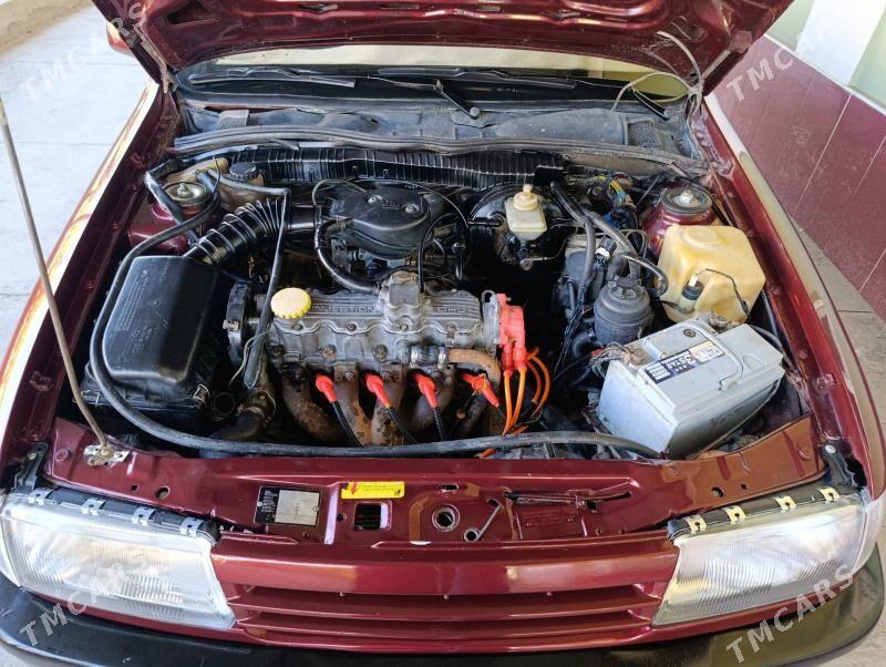 Opel Vectra 1992 - 48 000 TMT - Сакар - img 6
