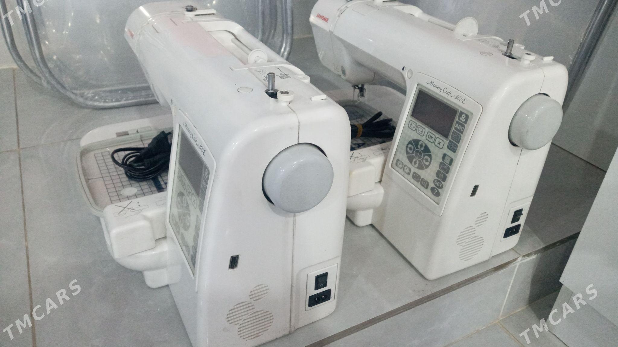 janome 200 E - Mary - img 3