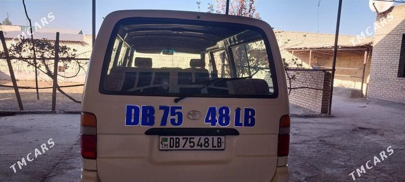 Toyota Hiace 2004 - 135 000 TMT - Дянев - img 5