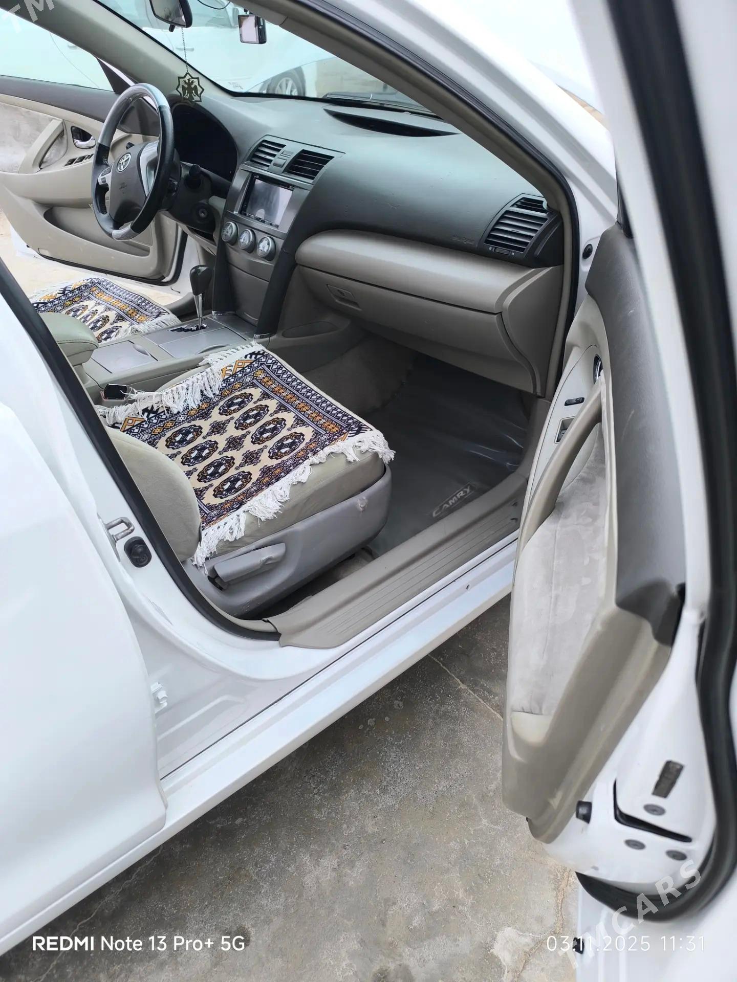 Toyota Camry 2010 - 179 000 TMT - Mary - img 4