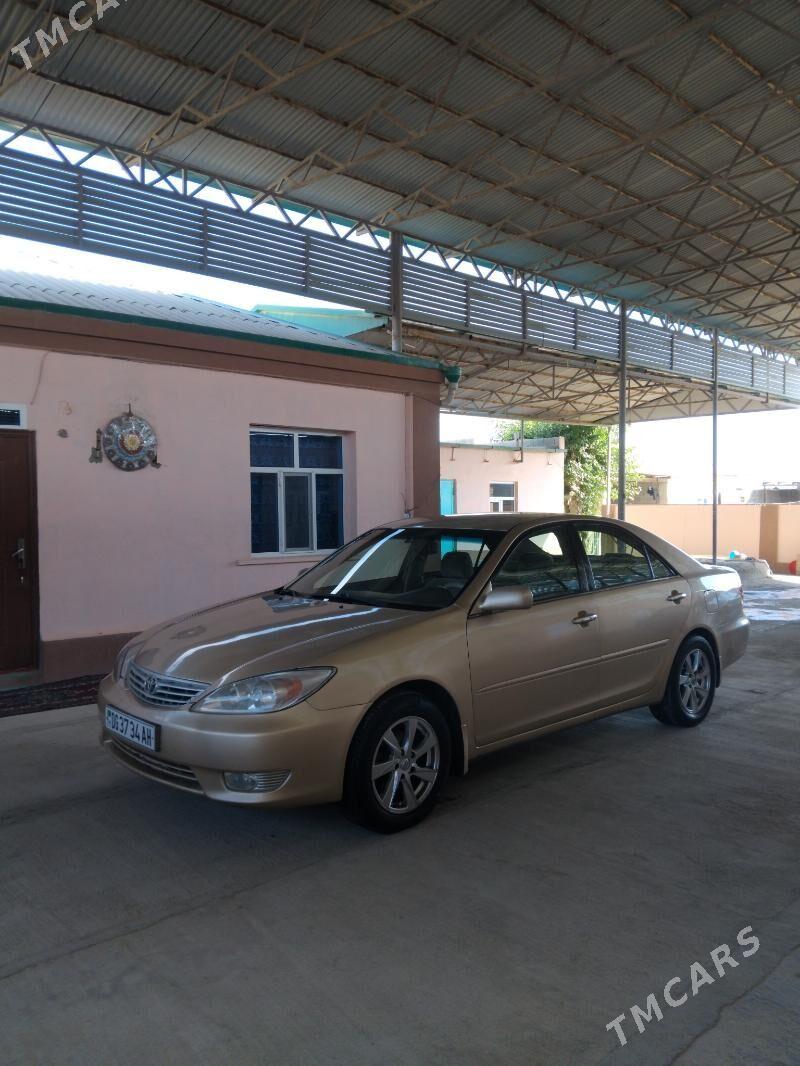 Toyota Camry 2003 - 136 000 TMT - Bäherden - img 2