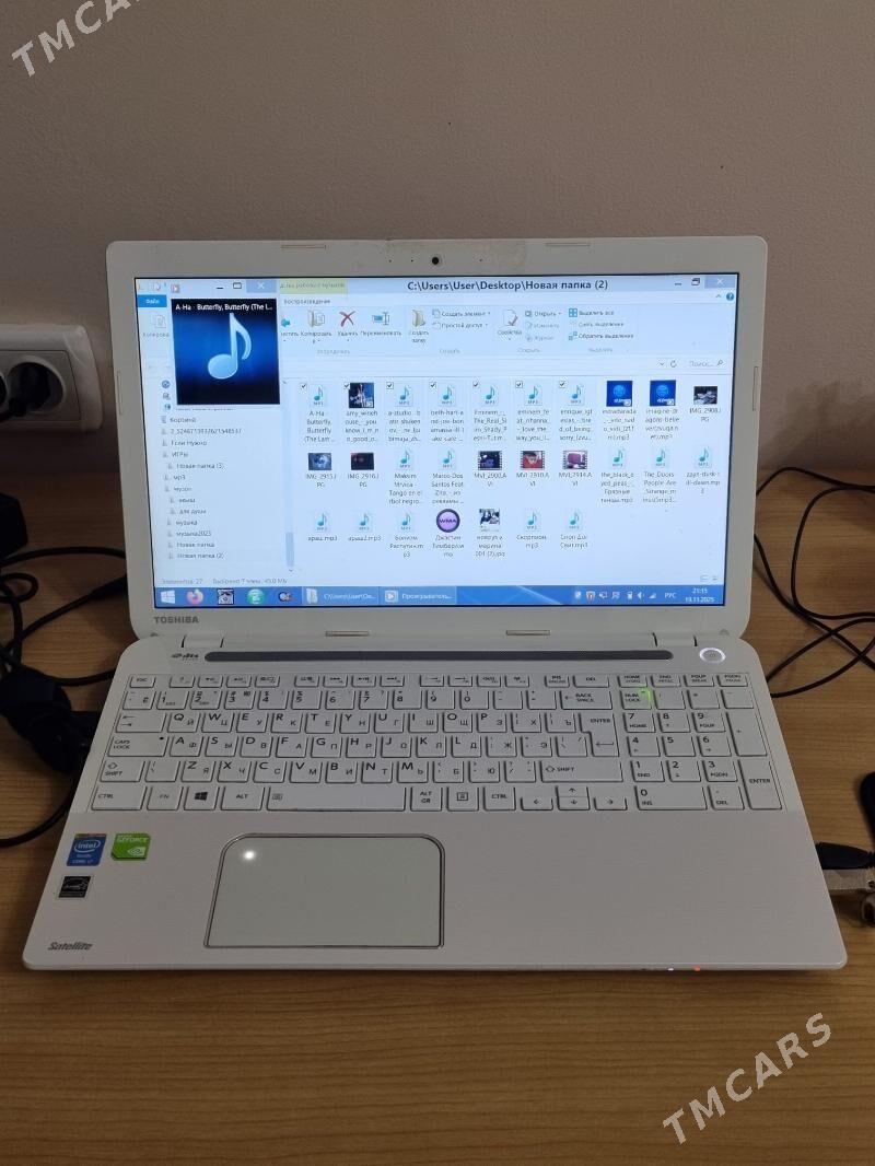 Toshiba Satellite L50-A-M2W - Parahat 2 - img 2