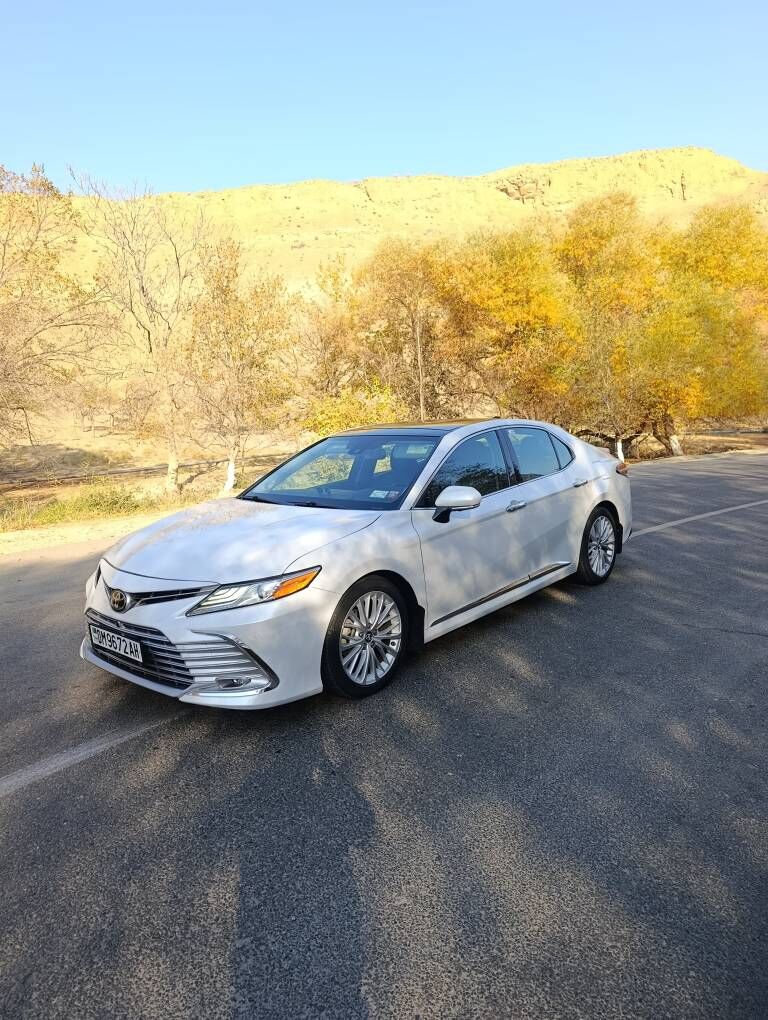 Toyota Camry 2018 - 390 000 TMT - Бузмеин ГРЭС - img 6