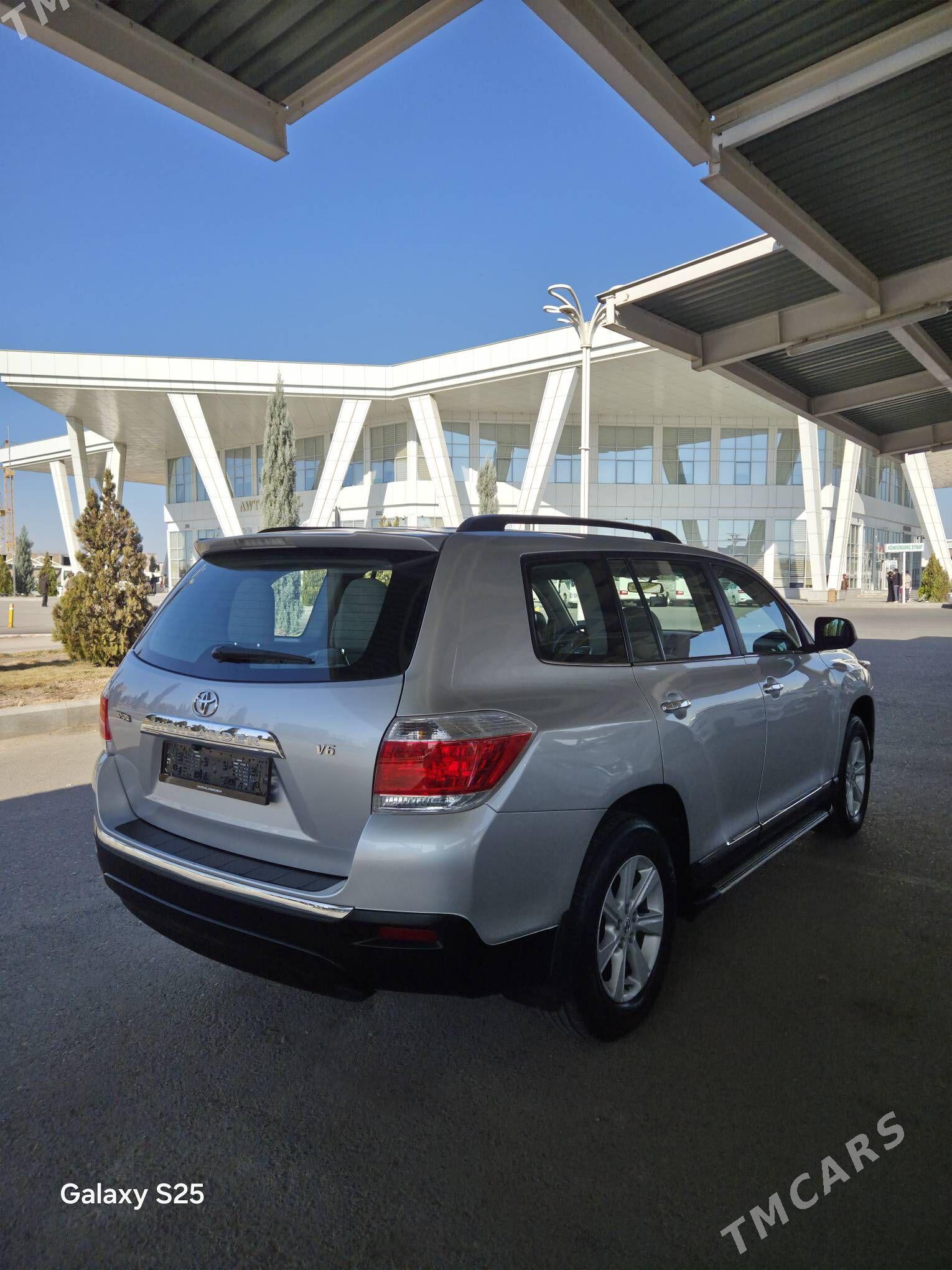 Toyota Highlander 2012 - 350 000 TMT - Дашогуз - img 3