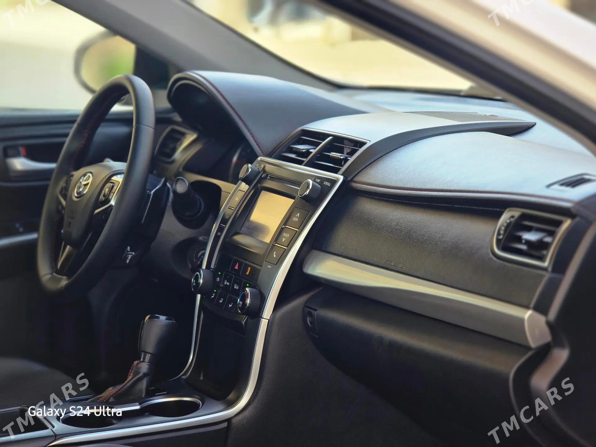 Toyota Camry 2017 - 310 000 TMT - Aşgabat - img 3