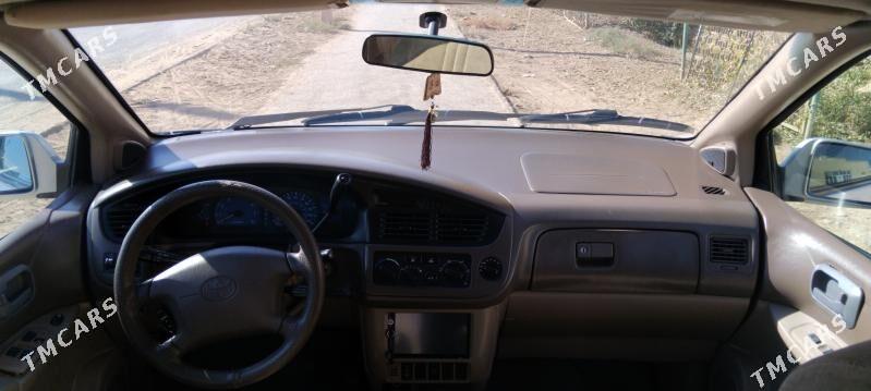 Toyota Sienna 2001 - 150 000 TMT - Babadaýhan - img 6