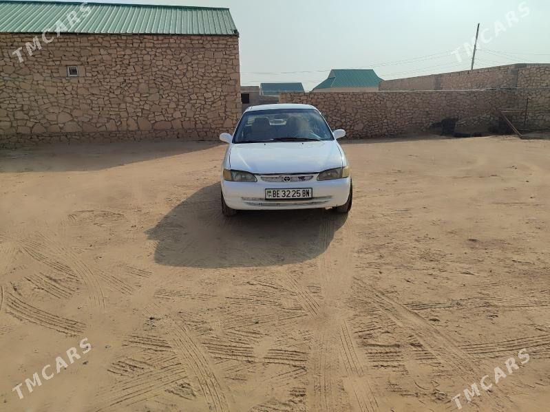 Toyota Corolla 1998 - 86 000 TMT - Туркменбаши - img 3