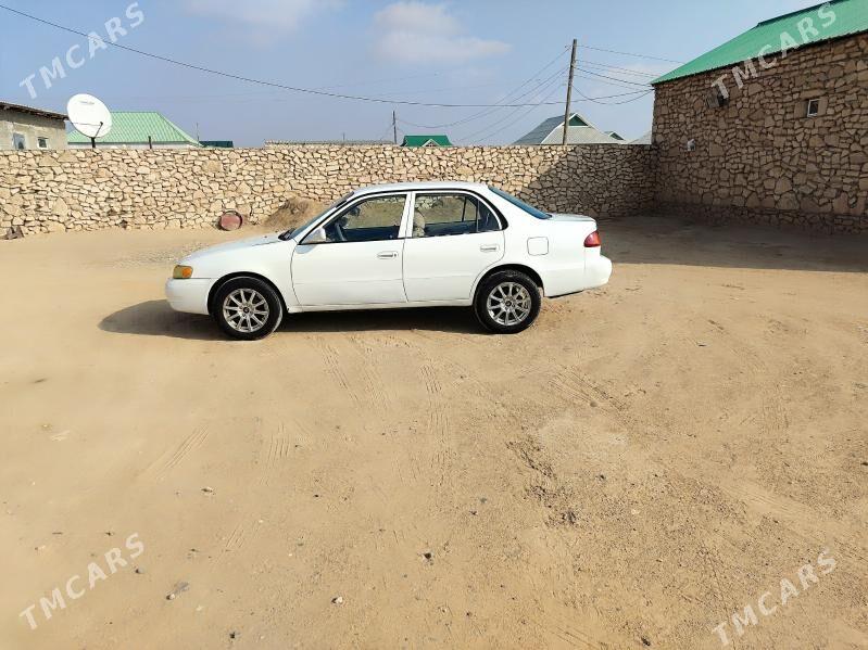 Toyota Corolla 1998 - 86 000 TMT - Туркменбаши - img 4