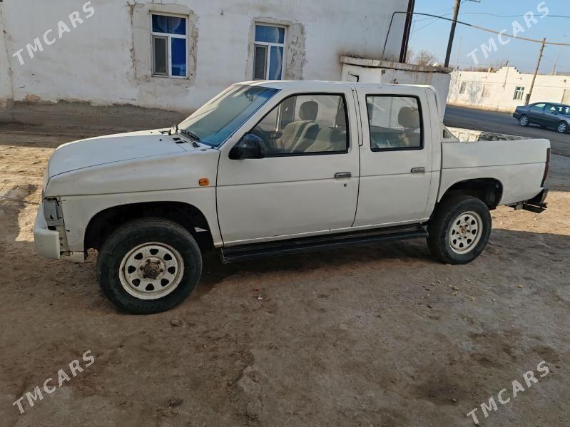 Nissan Navara 1994 - 60 000 TMT - Gurbansoltan Eje - img 4