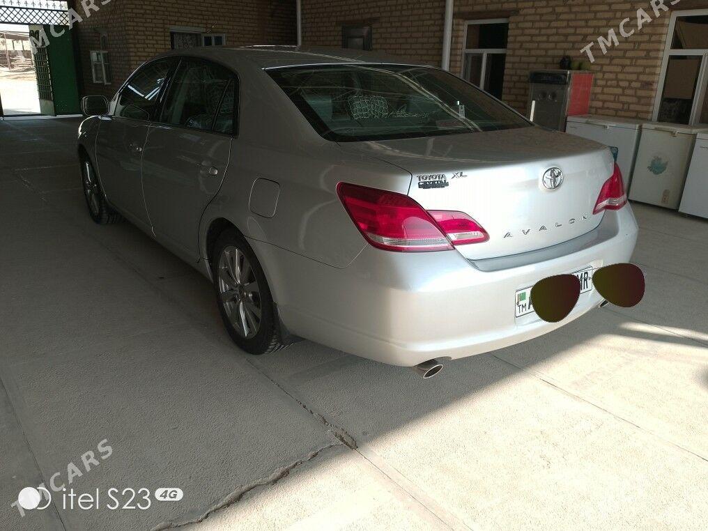Toyota Avalon 2005 - 185 000 TMT - Мары - img 3
