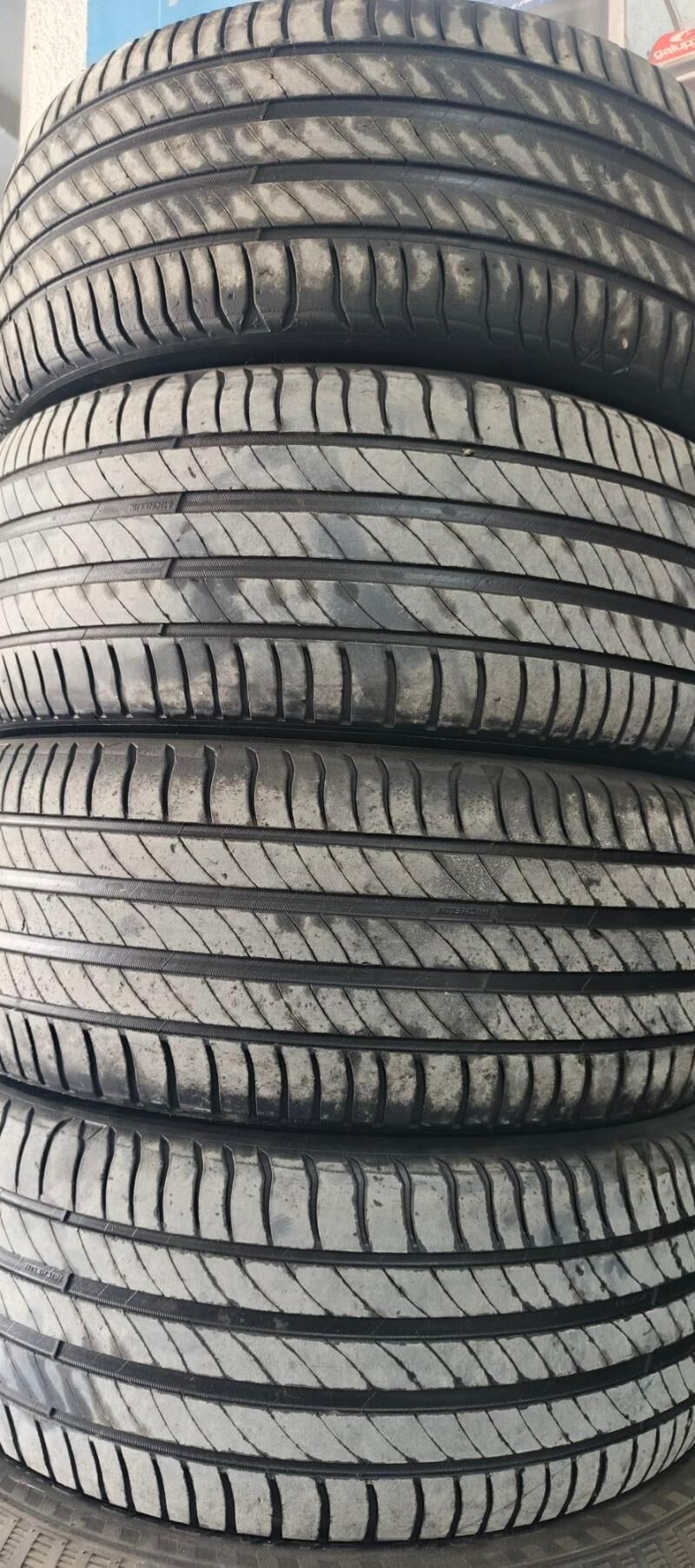 Mishelin 235 45 18 2 000 TMT - Garadamak - img 2