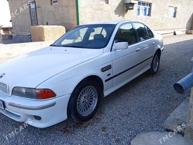 BMW E39 1998 - 91 000 TMT - Kaka - img 3