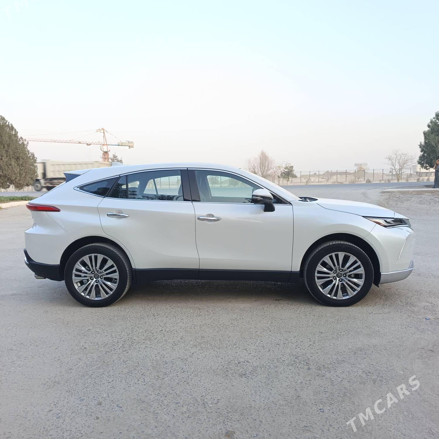 Toyota Harrier 2023 - 520 000 TMT - Aşgabat - img 3