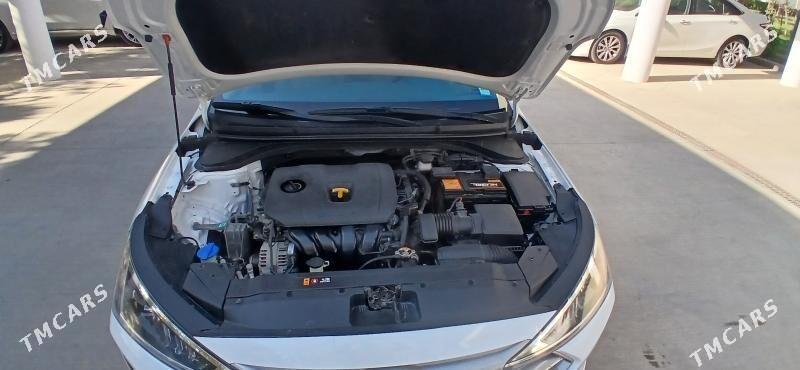 Hyundai Elantra 2020 - 230 000 TMT - Аркадаг - img 7