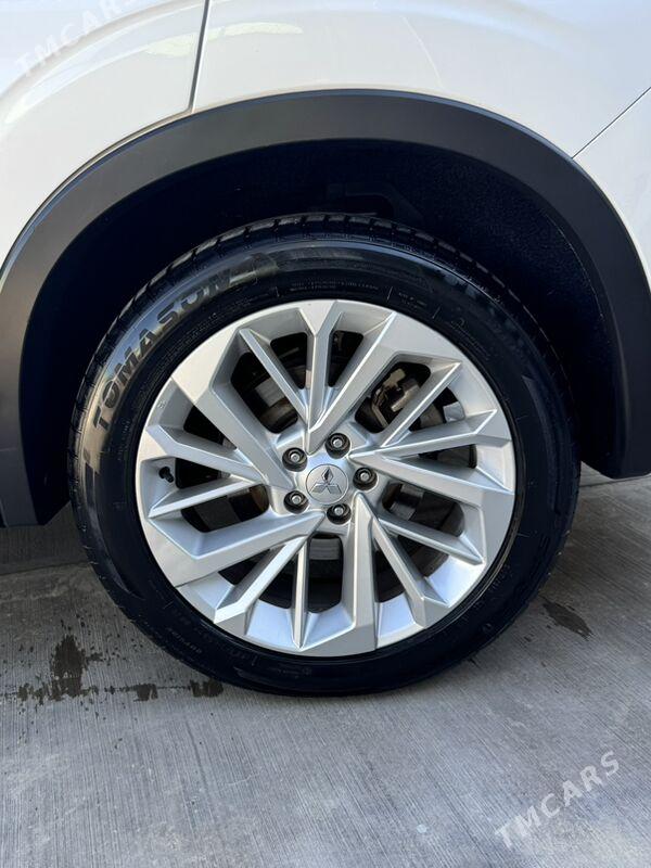 Mitsubishi Outlander 2021 - 335 000 TMT - Aşgabat - img 4