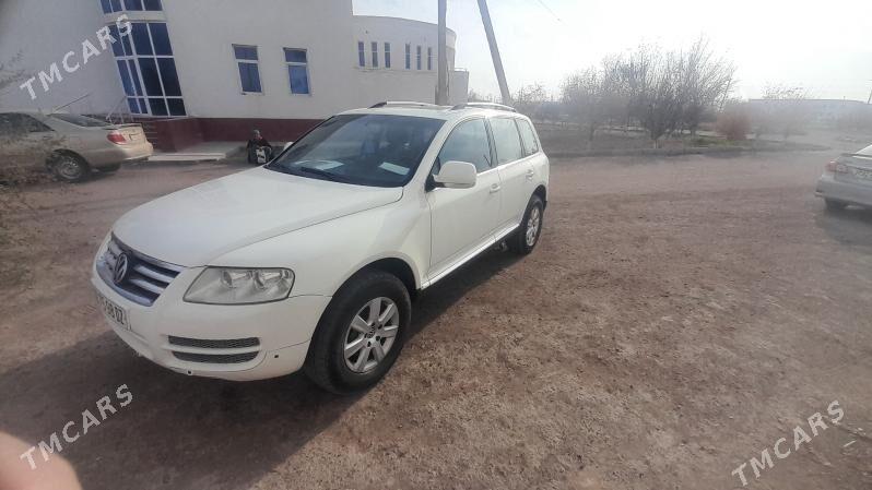 Volkswagen Touareg 2004 - 125 000 TMT - Ruhubelent etraby - img 2