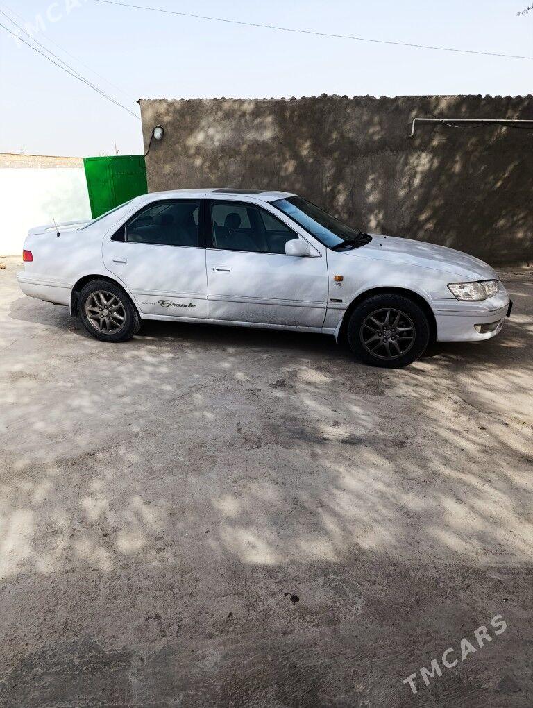 Toyota Camry 2000 - 210 000 TMT - Гызыларбат - img 3