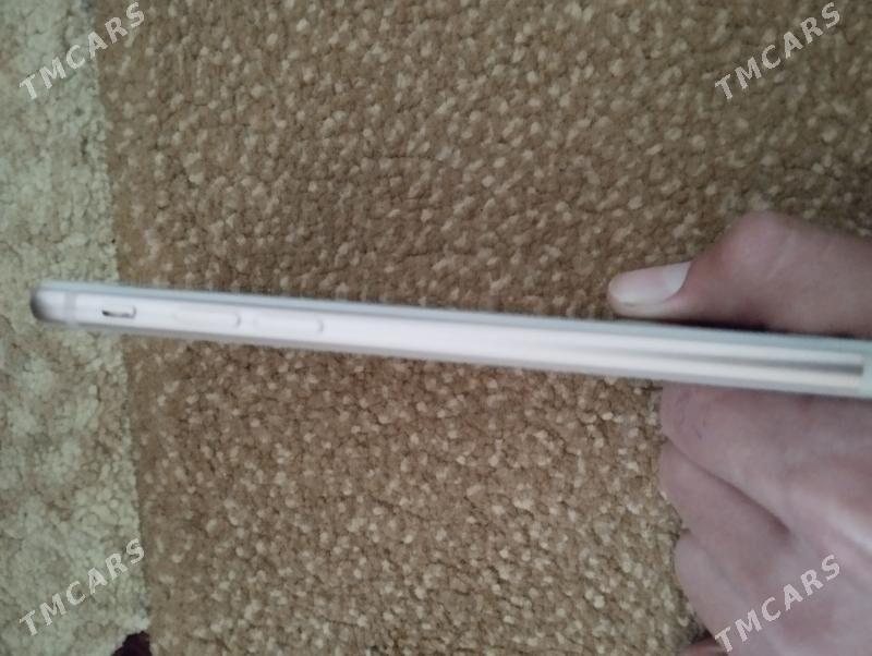 İPhone 8 - Бузмеин - img 5