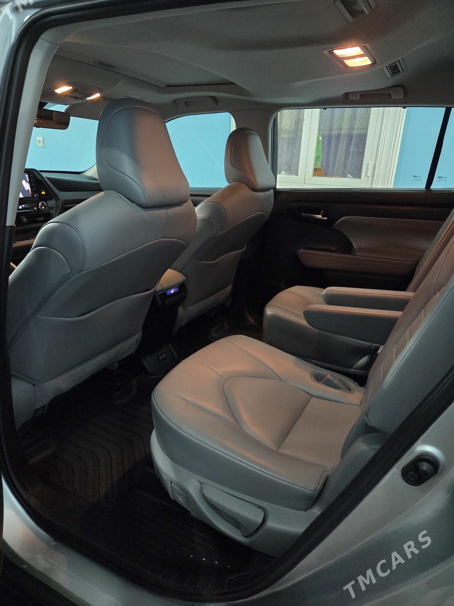 Toyota Highlander 2021 - 600 000 TMT - Türkmenabat - img 4