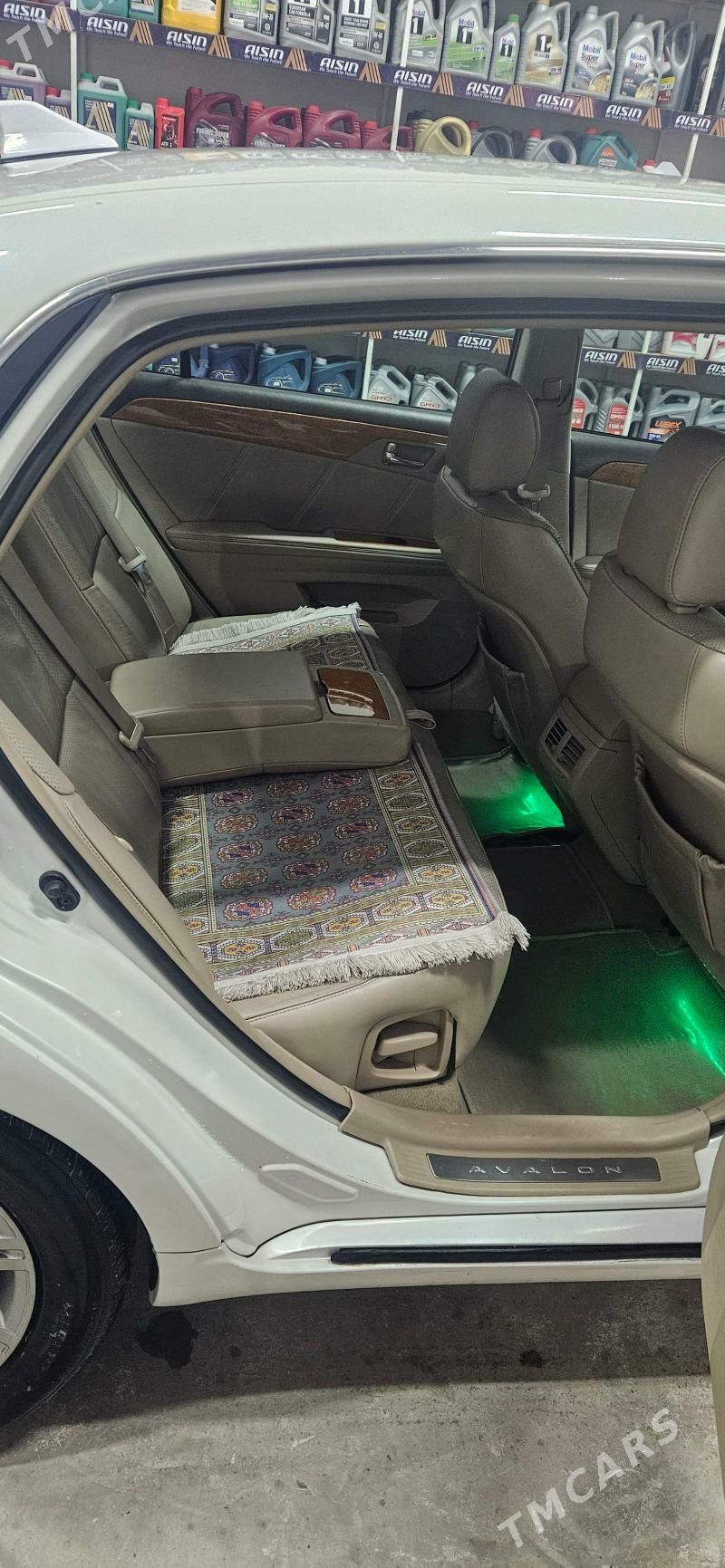 Toyota Avalon 2006 - 200 000 TMT - Дашогуз - img 8