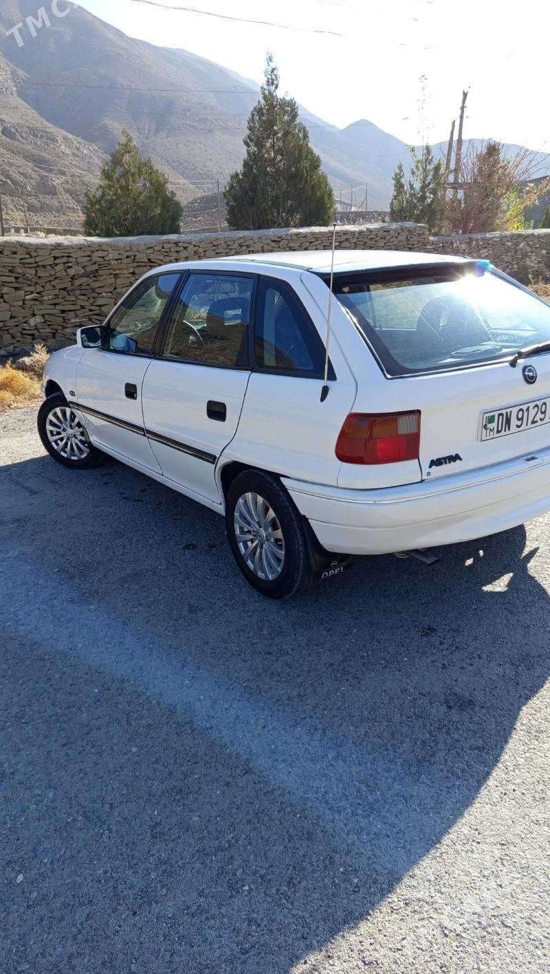 Opel Astra 1992 - 53 000 TMT - Бахарден - img 3
