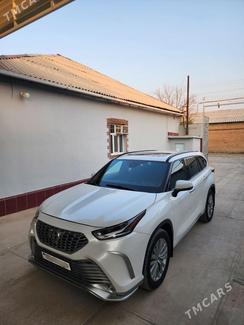 Toyota Highlander 2022 - 540 000 TMT - Tejen - img 3
